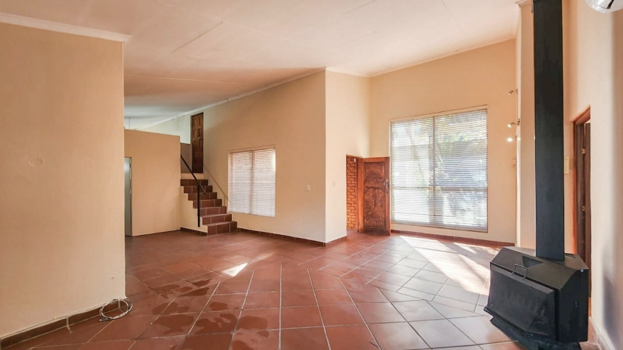 4 Bedroom Property for Sale in Schoemansville North West